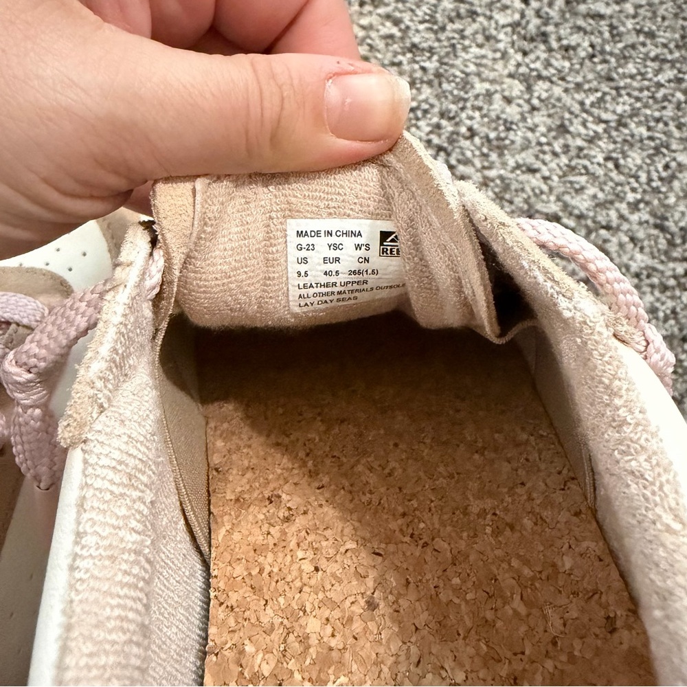 Reef Women's Lay Day Seas sneakers size 9.5 — blush pink and cream - Picture 4 of 6